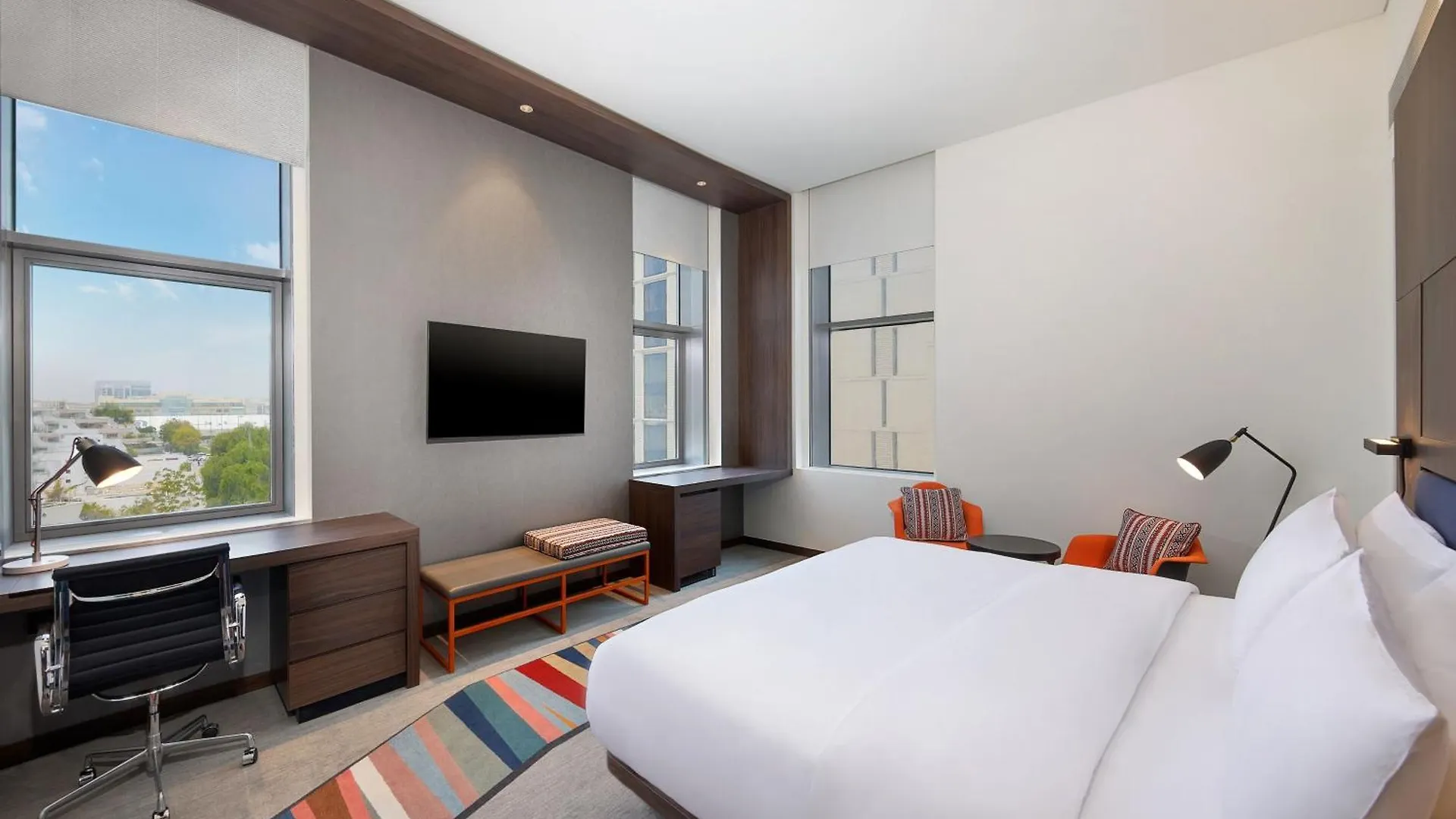 Aloft Dubai Airport 호텔