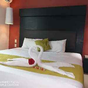 https://the-blvd-hotel-playa-del-carmen.quintano-roohotels.com