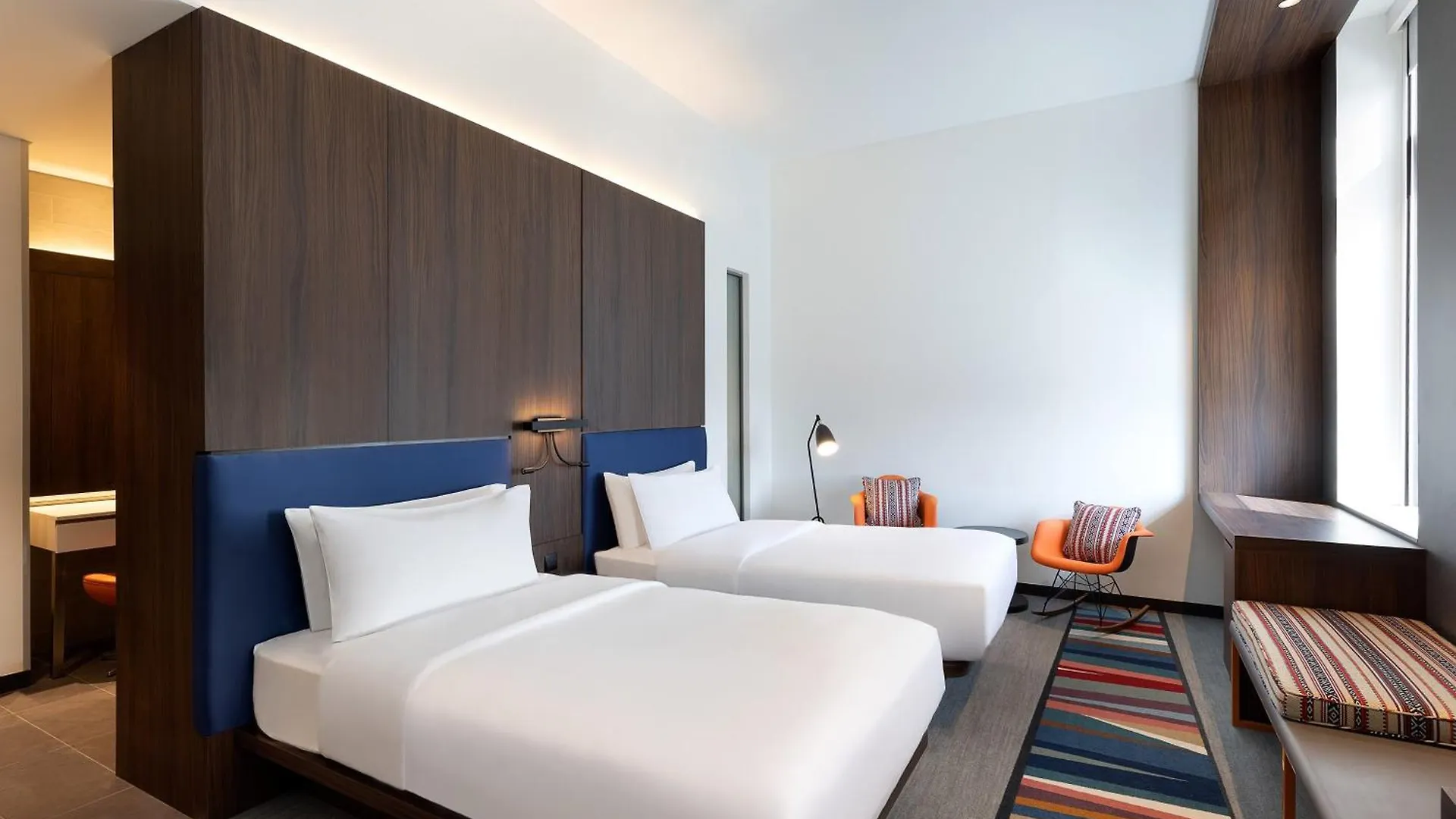 فندق Aloft Dubai Airport