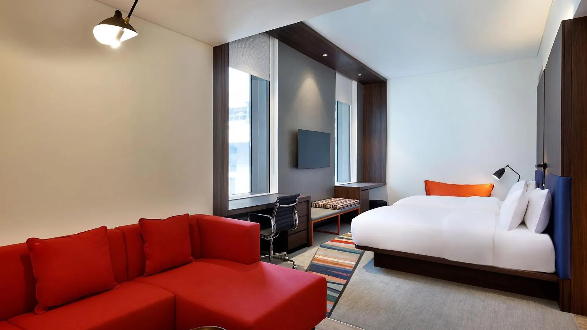 فندق Aloft Dubai Airport